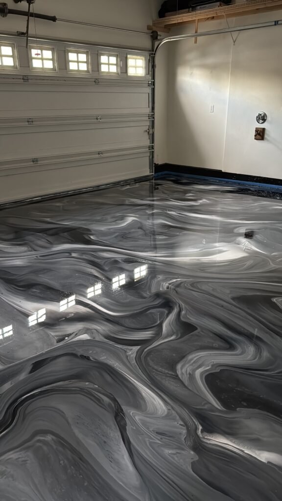 Metallic marbled epoxy floor